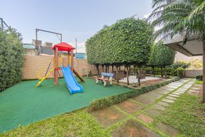 Image 63 - 283128