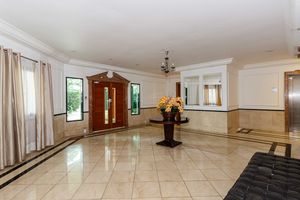 Image 33 - 314430