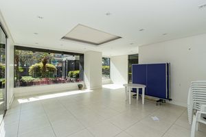 Image 65 - 917382