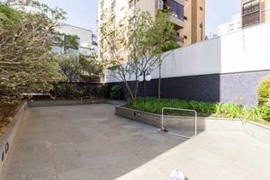 Image 68 - 917382