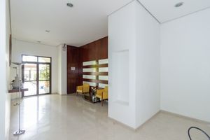 Image 38 - 858427