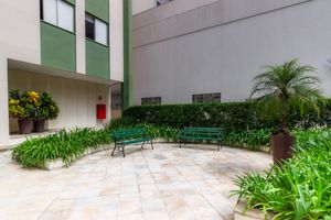Image 7 - 891206