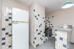 Image 15 - 867644