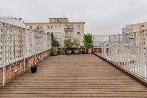 Image 41 - 325496