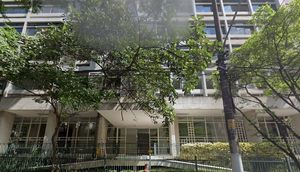 Image 20 - 815404