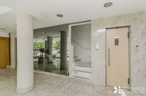 Image 39 - 284051