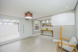 Image 4 - 3944