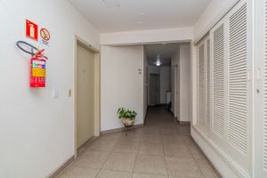 Image 40 - 726688