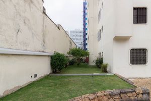 Image 38 - 875943