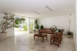 Image 11 - 39648