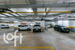 Image 37 - 938002