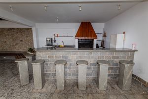 Image 60 - 860056