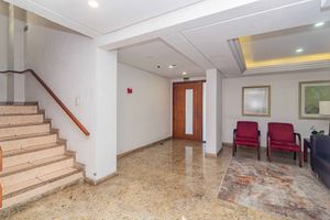 Image 32 - 926612
