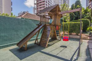 Image 4 - 399
