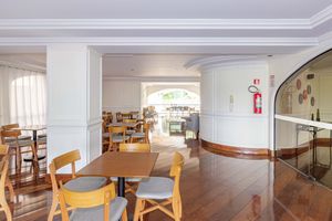 Image 85 - 891743