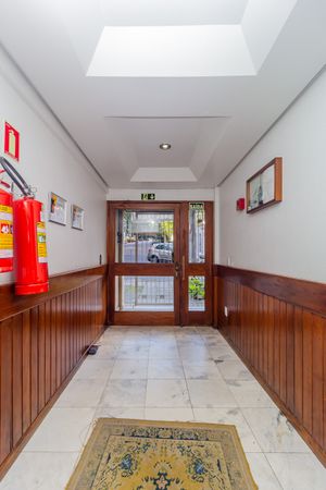 Image 30 - 870230