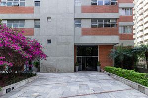 Image 39 - 904567