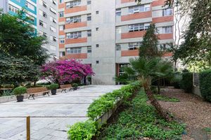 Image 41 - 904567