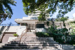 Image 43 - 185651