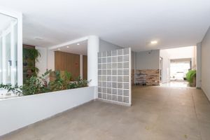 Image 26 - 881446