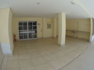 Image 21 - 889561