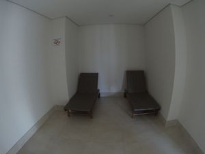 Image 31 - 889561