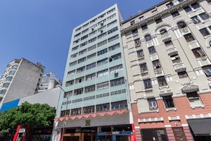 Image 17 - 927513