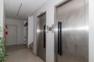 Image 41 - 864578