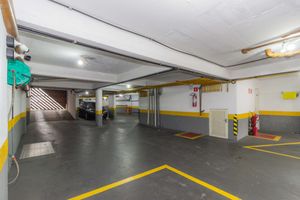 Image 45 - 864578