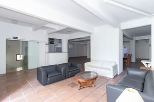 Image 34 - 882523