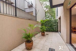 Image 32 - 131585