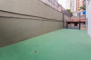 Image 38 - 749340