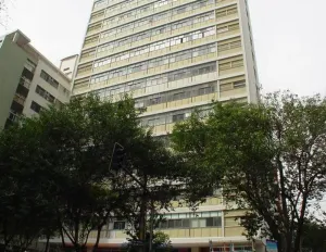 Image 10 - 875331