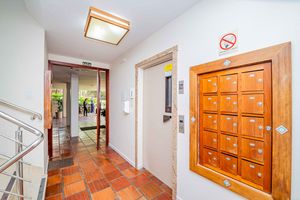 Image 34 - 840934