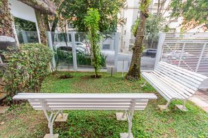 Image 37 - 854986