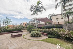 Image 33 - 421