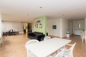 Image 43 - 868502