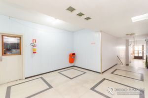 Image 4 - 4215
