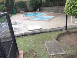 Image 19 - 825210