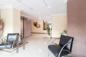 Image 39 - 825210
