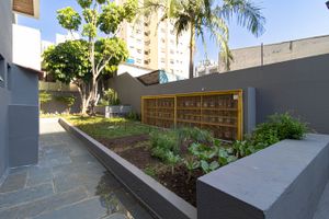 Image 6 - 42569