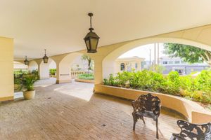 Image 14 - 42747