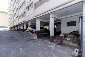 Image 25 - 900646
