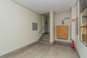 Image 17 - 262576