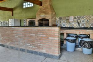 Image 7 - 376416