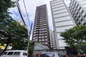 Image 13 - 883399