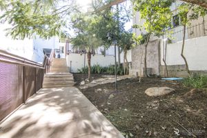 Image 35 - 890832