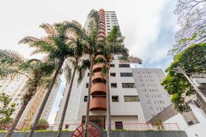 Image 33 - 932557