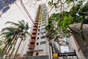 Image 35 - 932557