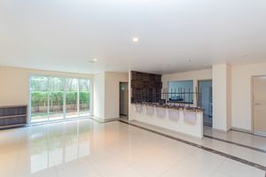 Image 44 - 927756